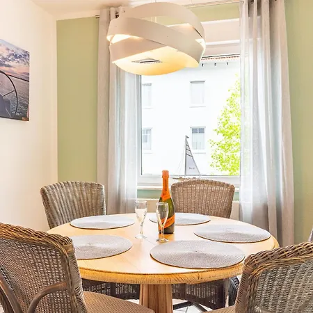 Stern Strandstrasse Apartament Karlshagen